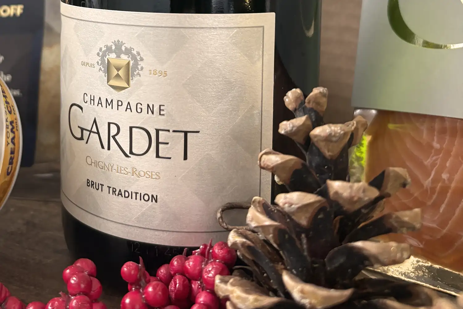 Christmas Morning Sparkle Hamper - Image 3