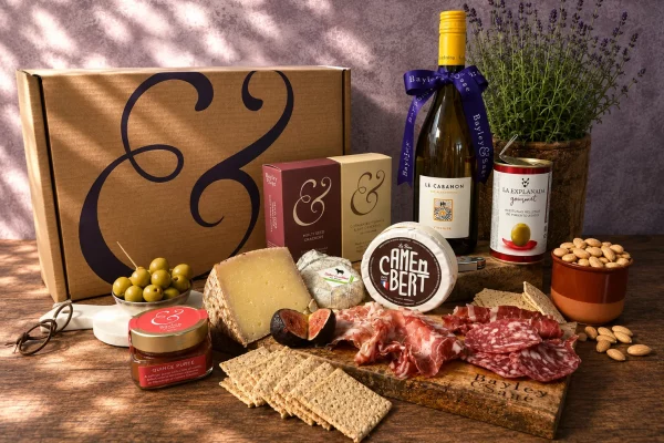 Summer Table Hamper